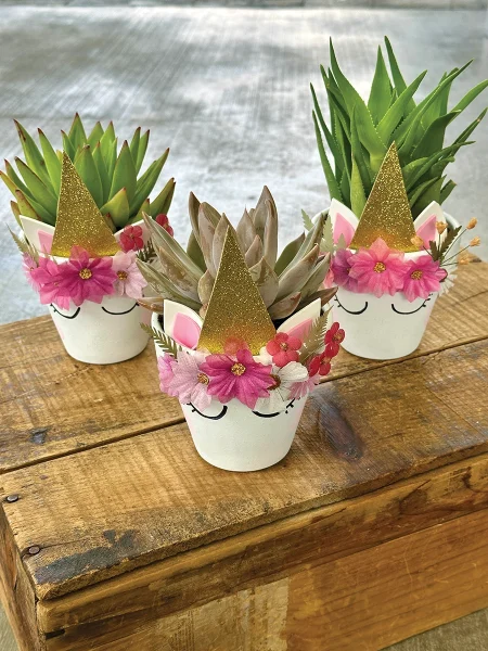 DIY unicorn flower pots.
