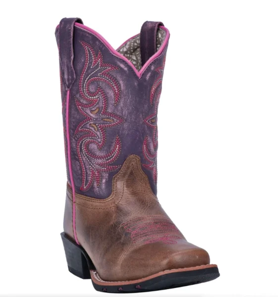 Dan Post Girls’ Majesty boost, great schooling attire for Western equestrians.