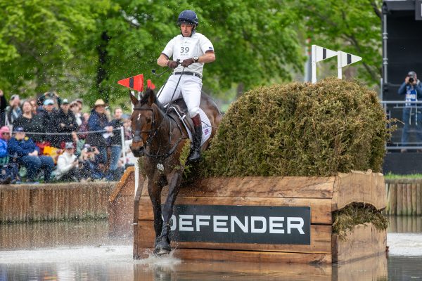 Harry Meade and Grafennacht on 2025 Defender cross-country.