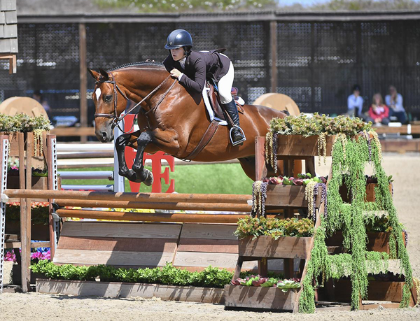 Stella Wasserman and Elle Moreno Win Grand Championships at 2021 Adequan/USEF Junior Hunter National Championships–West